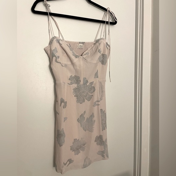 Wilfred Women’s Fable Dress, Size 8. - Picture 2 of 6